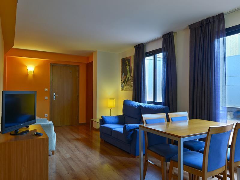 Hotel Acta Azul